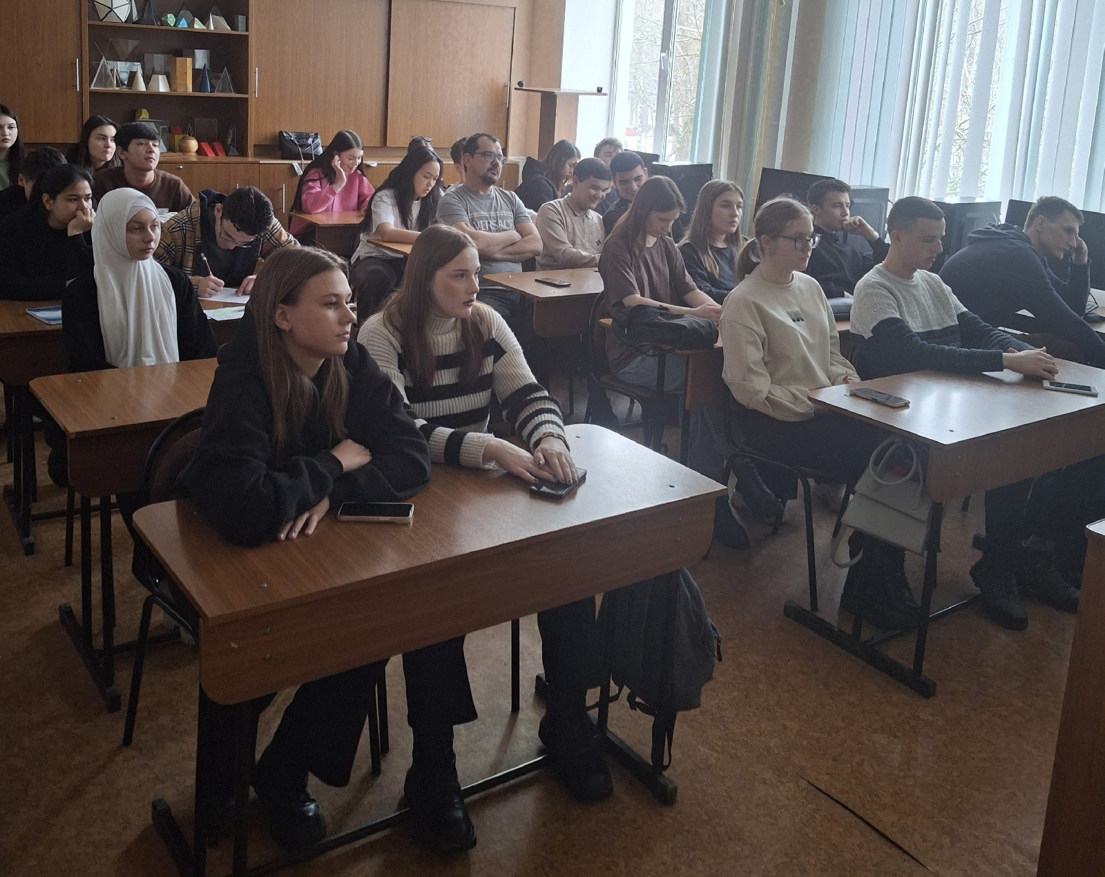 Круглый стол в группе 24 ФПИ1, посвященный Всемирному дню борьбы с ненормативной лексикой